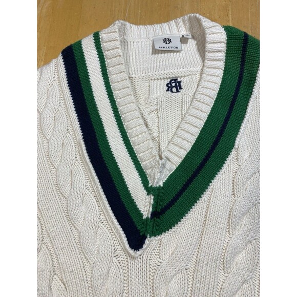 Banana Republic BR Athletics Cricket Sweater Luxurious Soft Size M 23.5pit2pit - Picture 5 of 11